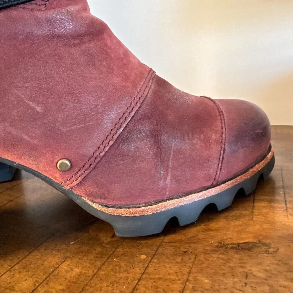 Sorel Burgundy Leather Combat Ankle Boots Women's 8 Casual Rugged